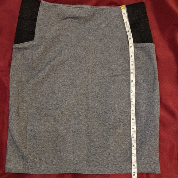 Twik Grey Mini Skirt from Simons - Picture 4 of 9